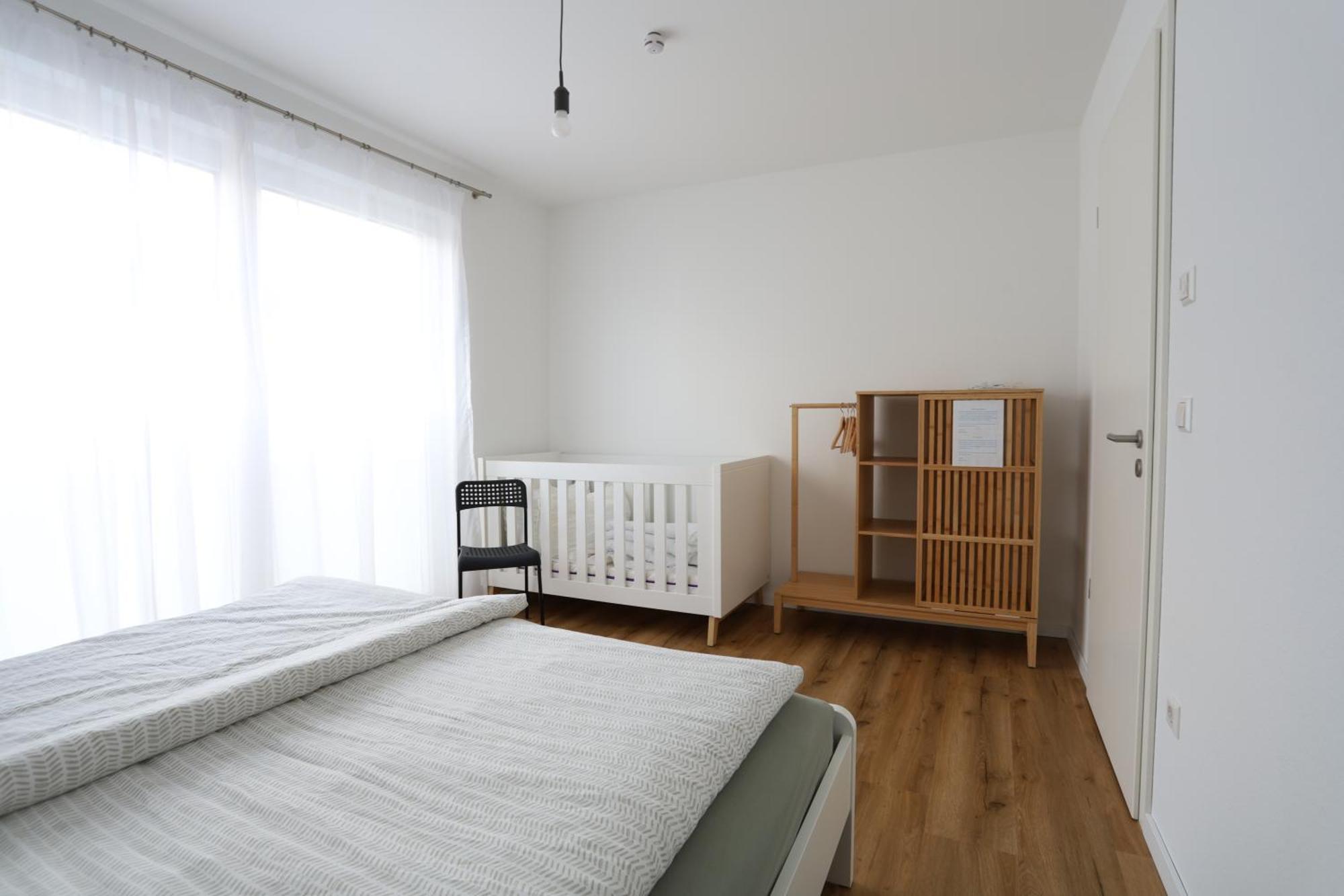 Erftstadt Apartments: Spacious 3-Room New York-Style Living Near Cologne Exterior photo